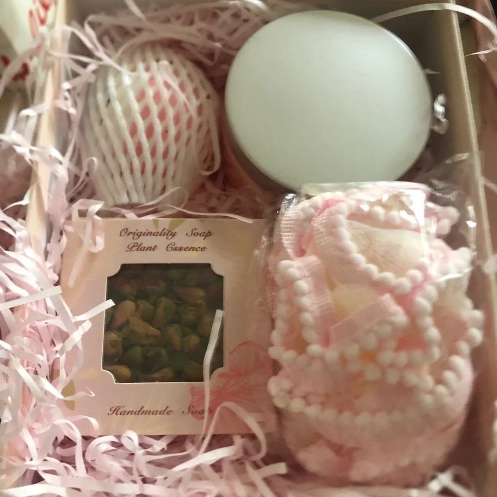 Spa Day Pink Bath & Body Gift Set